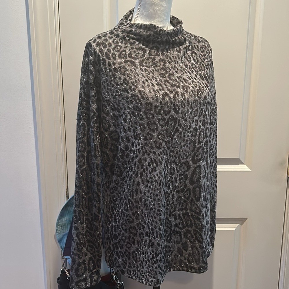 INC Animal Print Shimmer Lightweight Sweater Gray Silver Womens Plus Size XL - Picture 4 of 11